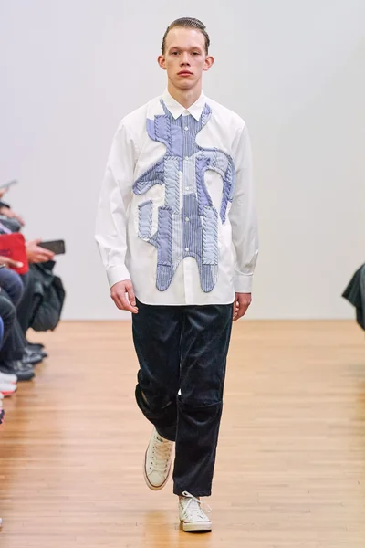 Look 1